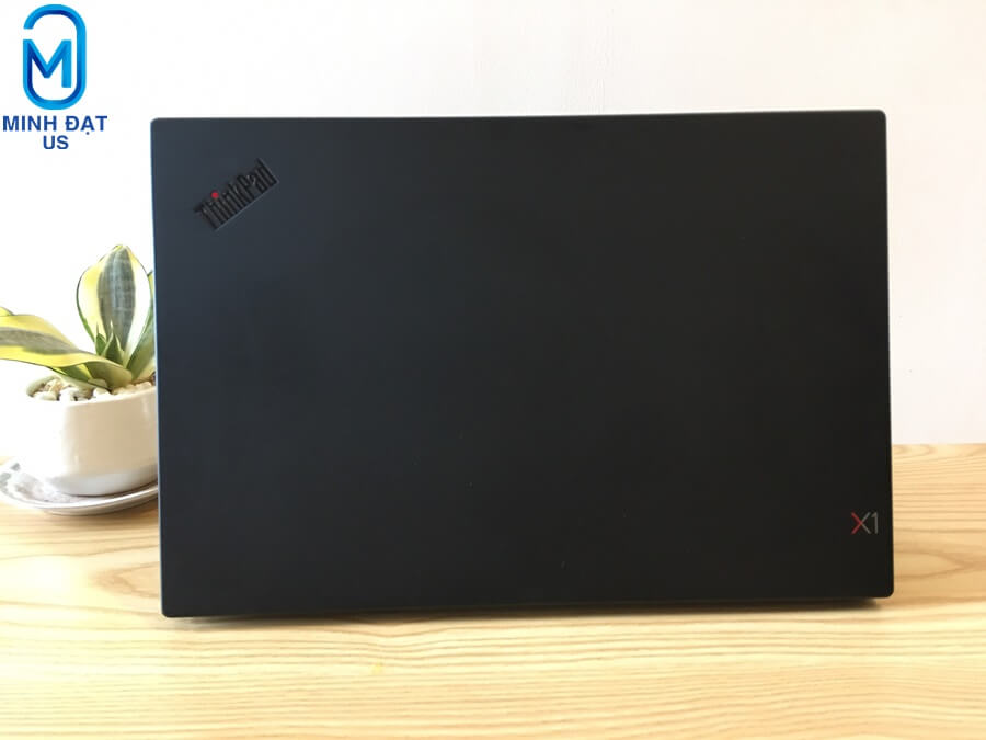 ThinkPad X1 Carbon Gen 7 i7 2K-3