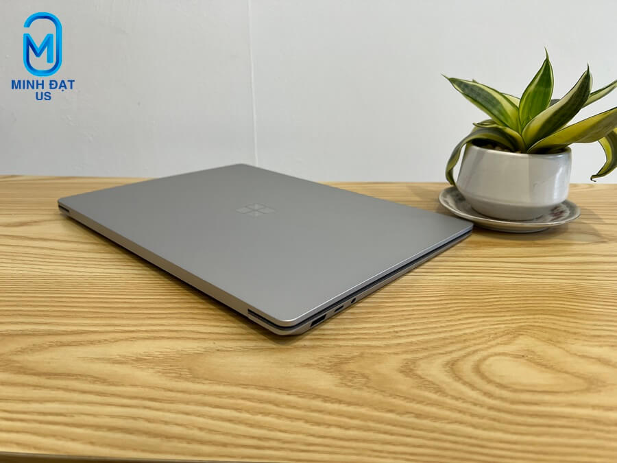 Surface laptop 4 i5-4