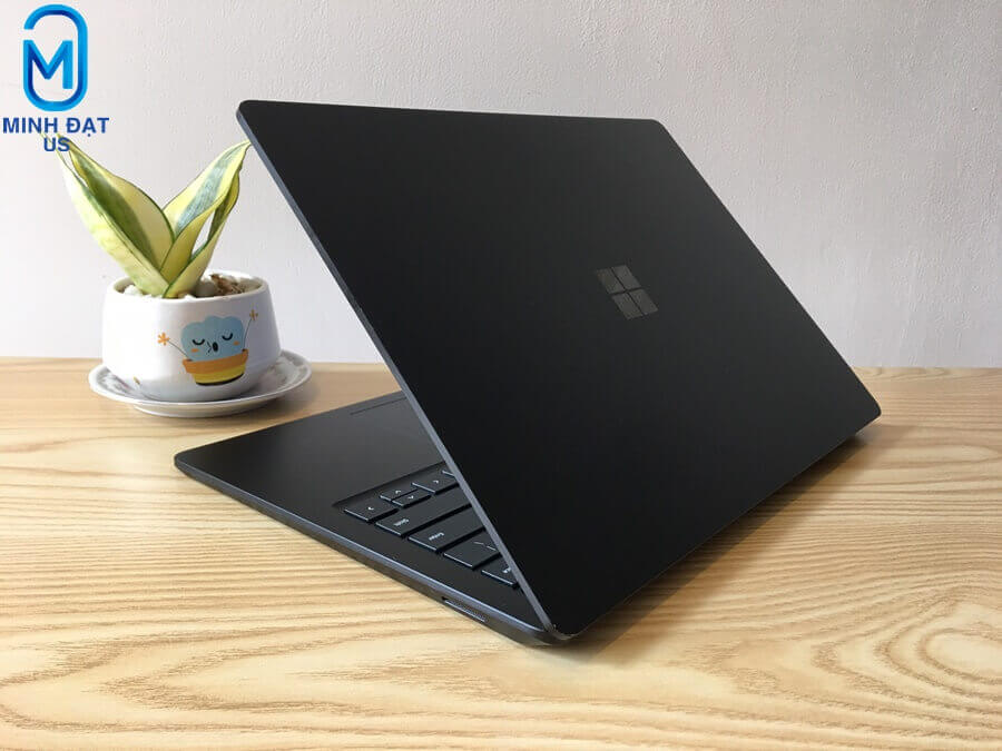 Surface Laptop 4 Ryzen 5-2